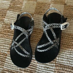 Adjustable strap Chaos